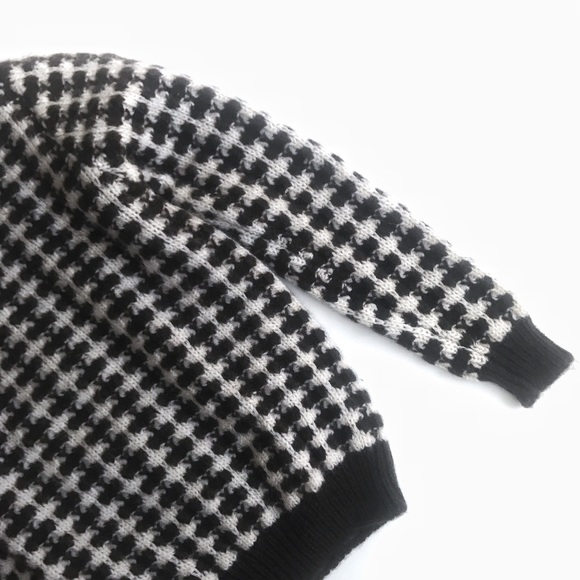 Vintage Handmade Houndstooth Sweater - Picture 3 of 7